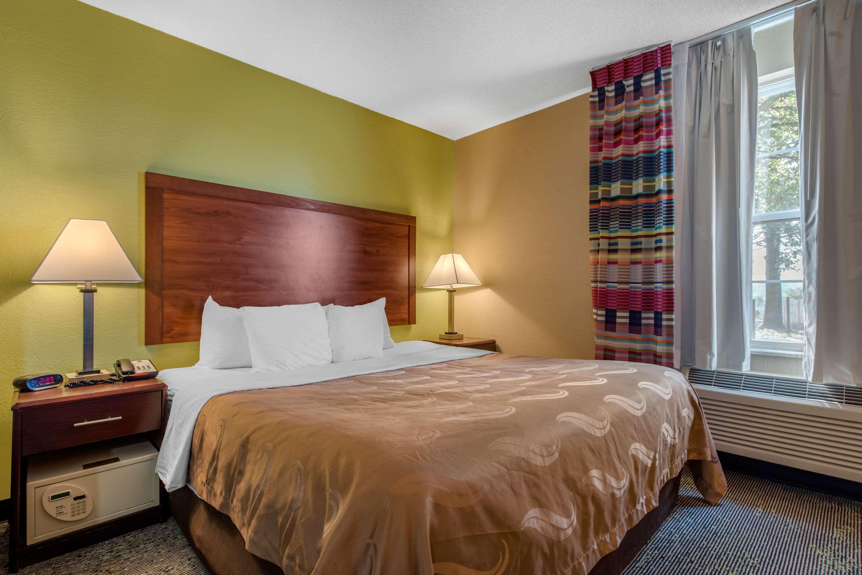 Quality Inn Morgantown Exterior photo