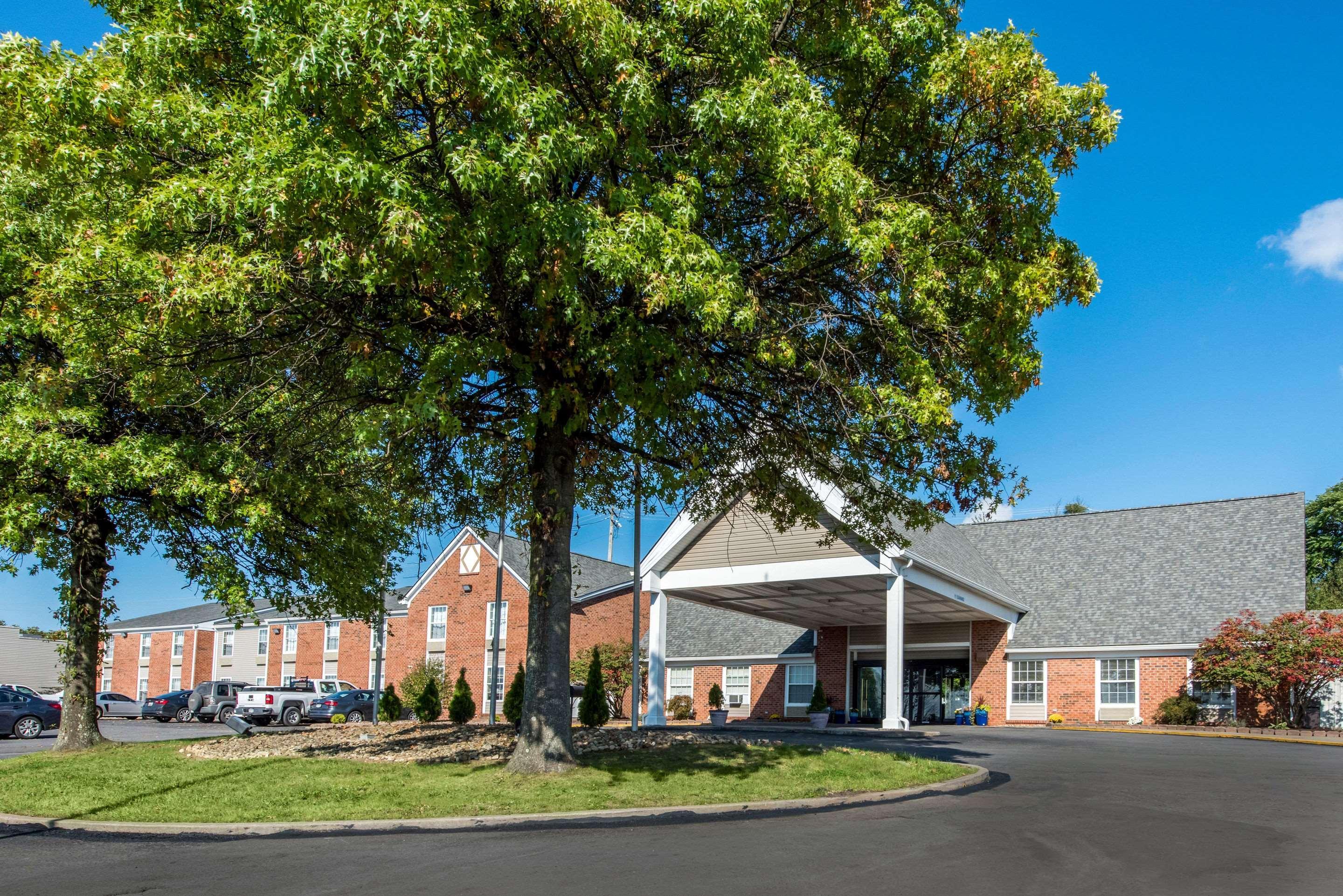 Quality Inn Morgantown Exterior photo